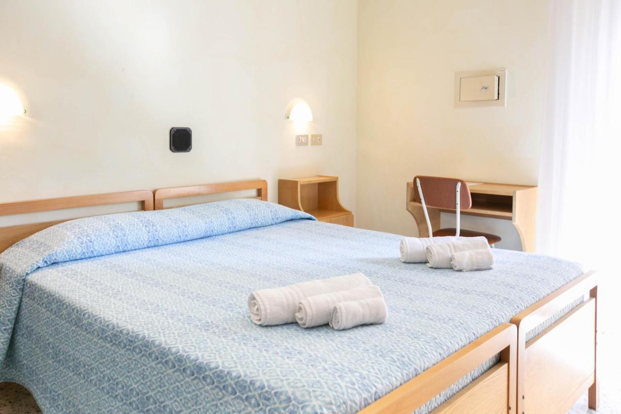 Hotel Ischia ريميني المظهر الخارجي الصورة