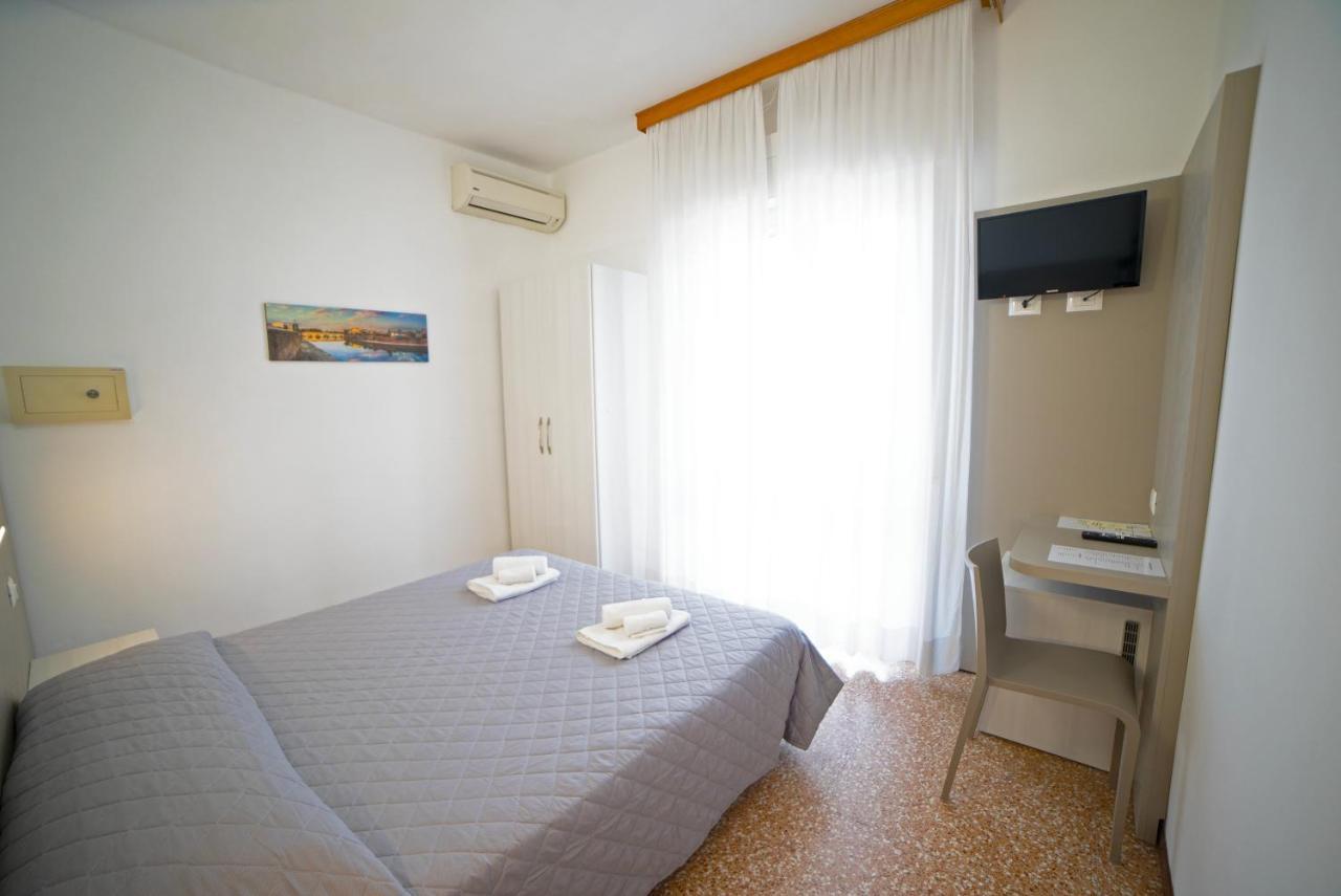 Hotel Ischia ريميني المظهر الخارجي الصورة